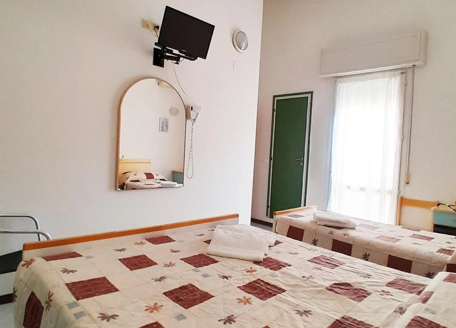 Hotel Berlino Cattolica 3*,